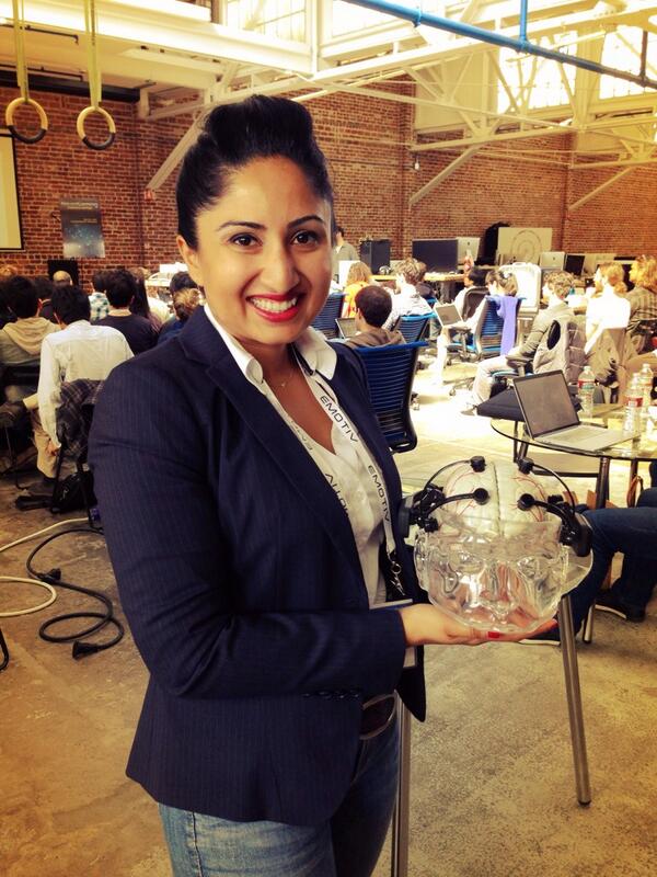 Passionate to connect brain-computer technology with neuroscience @NeurogameConf with @emotiv #neurology #brainihack http://t.co/5OMVMknPs8