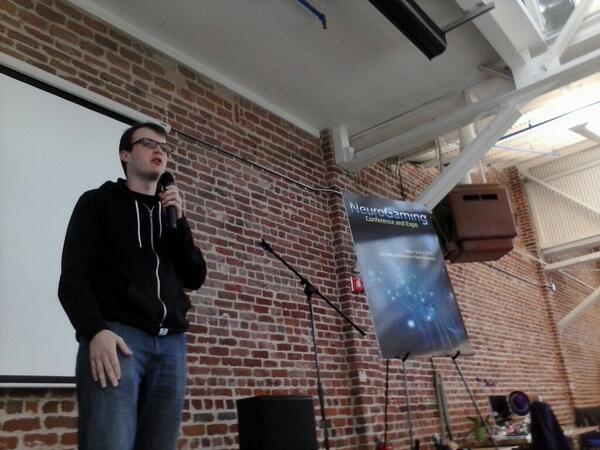 And @leapmotion is here for demos! http://t.co/fOUvwxCtyN @Brainihack http://t.co/GYhrgflUv4