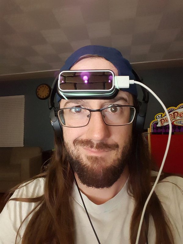 Mad scientist at work. Expect nonsense. #gamedev #teamthunderegg @leapmotion #3djam https://t.co/Uliq2MatPH