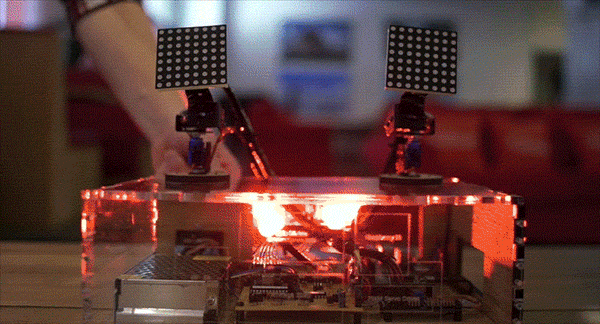 Raspberry-pi-leap-motion-servos-gif_smaller